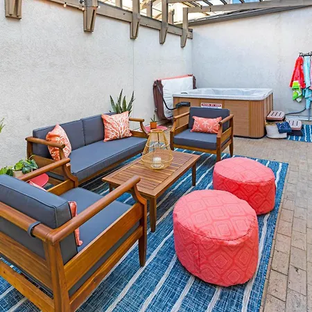 Gardens At 704 Villa